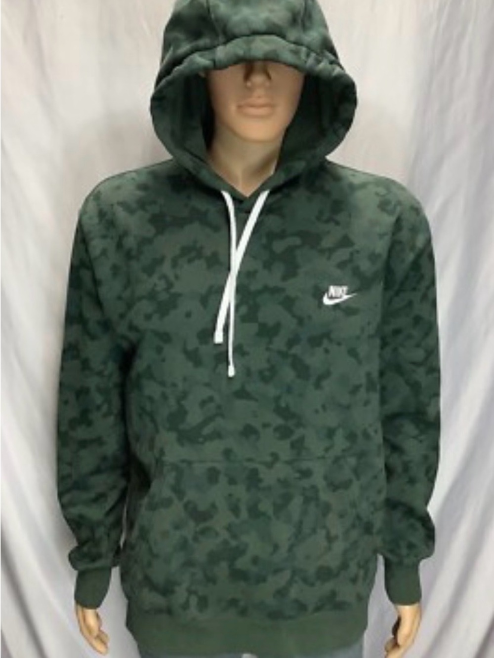 Nike Men's Dark Green Camo Hooded Pullover